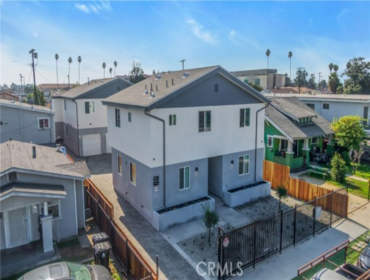  Income Home for Sale in Los Angeles, California