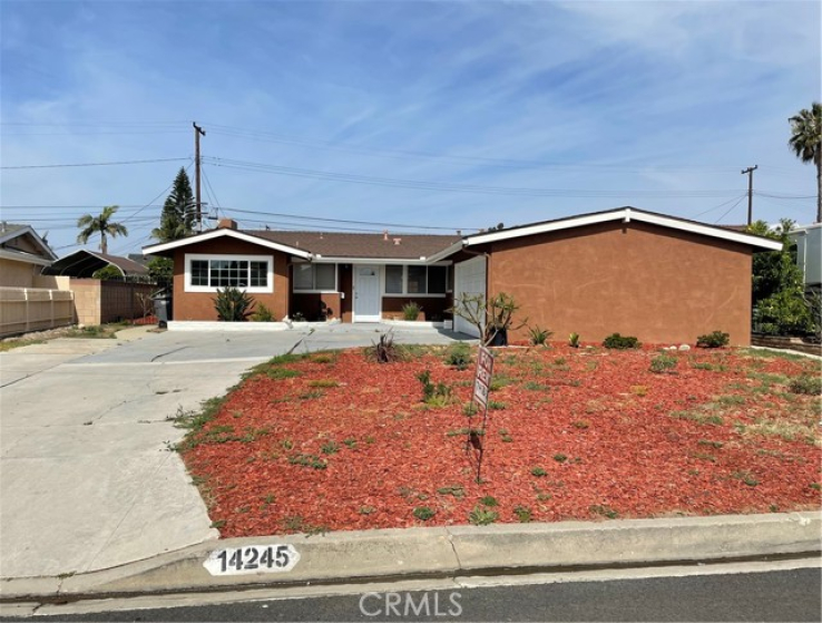 3 Bed Home to Rent in La Mirada, California