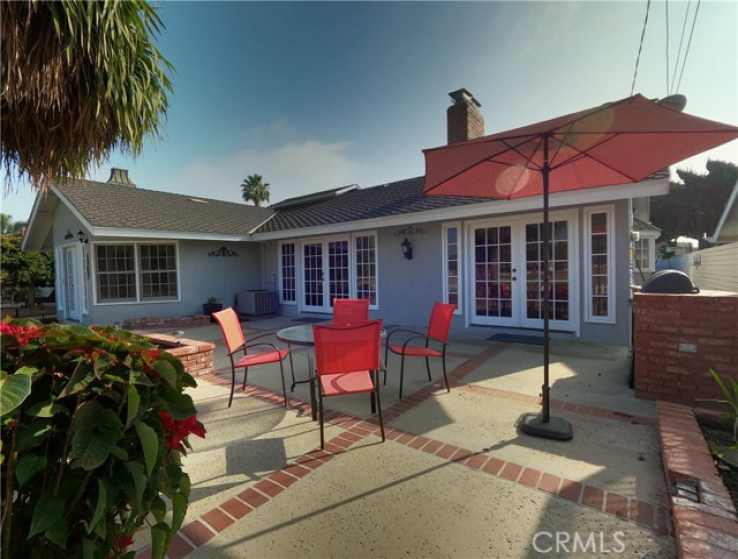 3 Bed Home to Rent in Huntington Beach, California