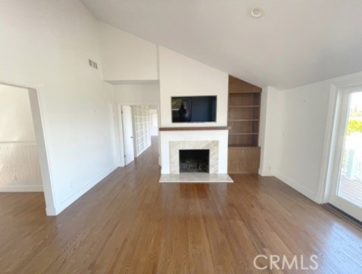 3 Bed Home to Rent in Studio City, California