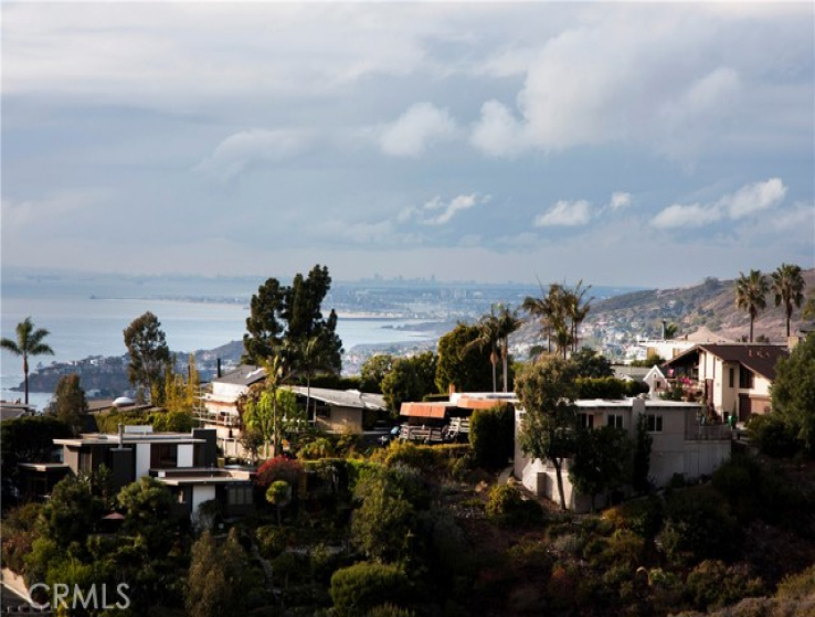 2 Bed Home for Sale in Laguna Beach, California