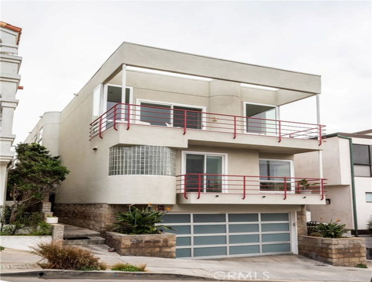 2 Bed Home for Sale in Manhattan Beach, California