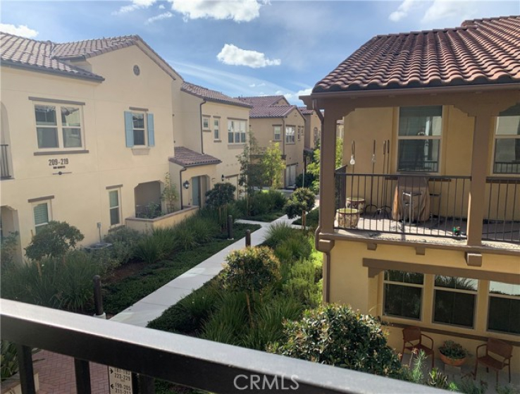 2 Bed Home to Rent in Irvine, California