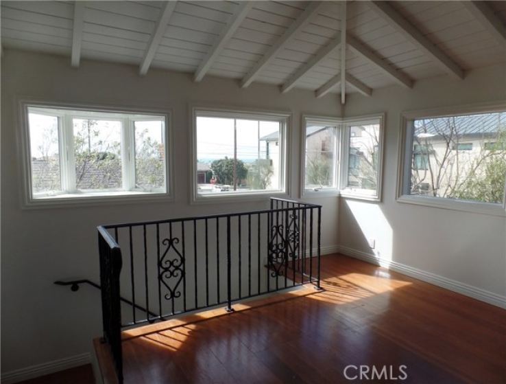 2 Bed Home to Rent in Corona del Mar, California