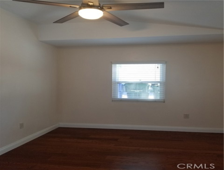 1 Bed Home to Rent in Manhattan Beach, California