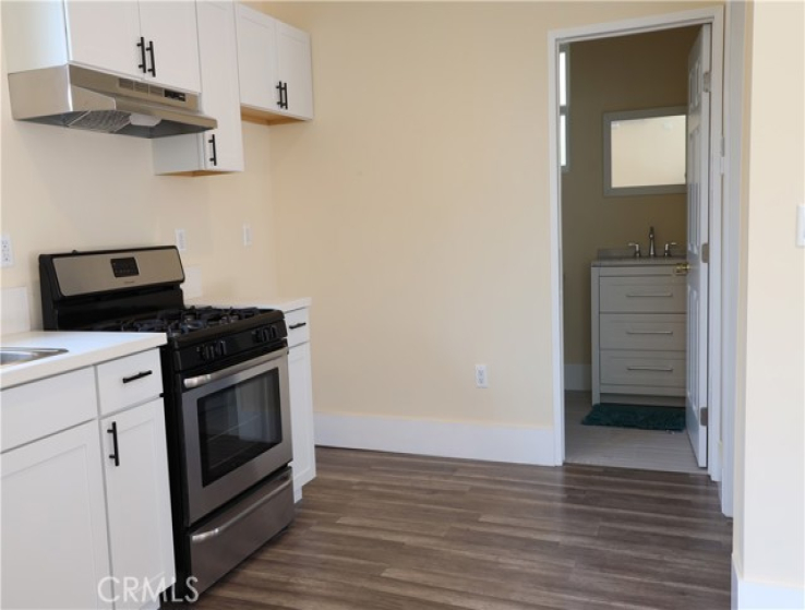 1 Bed Home to Rent in Lakeview Terrace, California