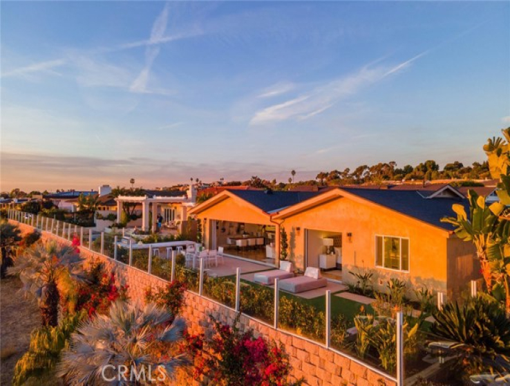 4 Bed Home for Sale in Corona del Mar, California