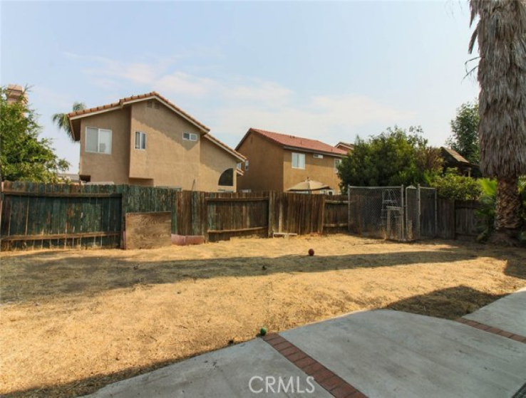 4 Bed Home to Rent in Perris, California