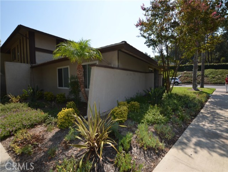 3 Bed Home to Rent in Mission Viejo, California