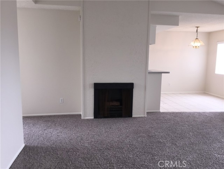 2 Bed Home to Rent in Huntington Beach, California