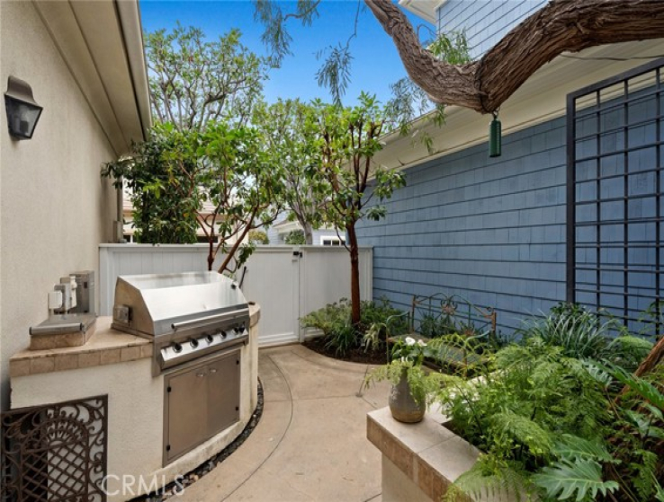 3 Bed Home for Sale in Newport Beach, California