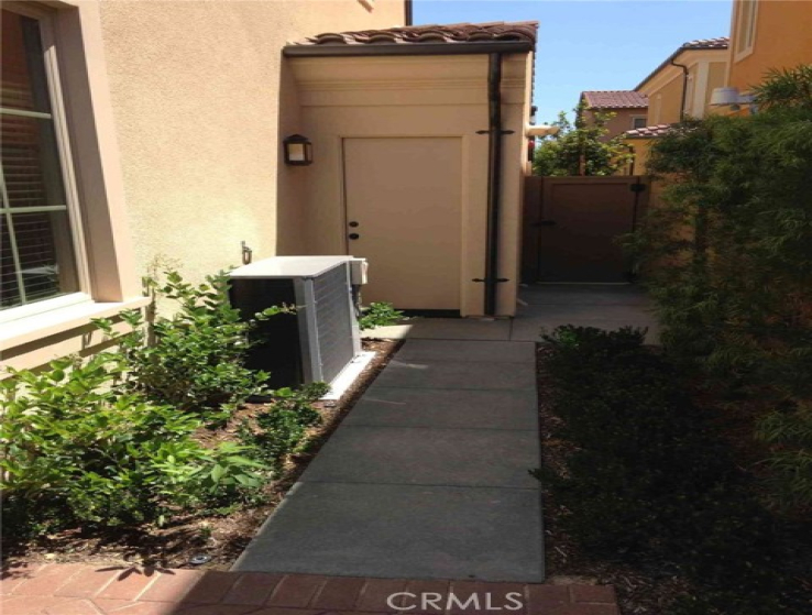 3 Bed Home to Rent in Irvine, California