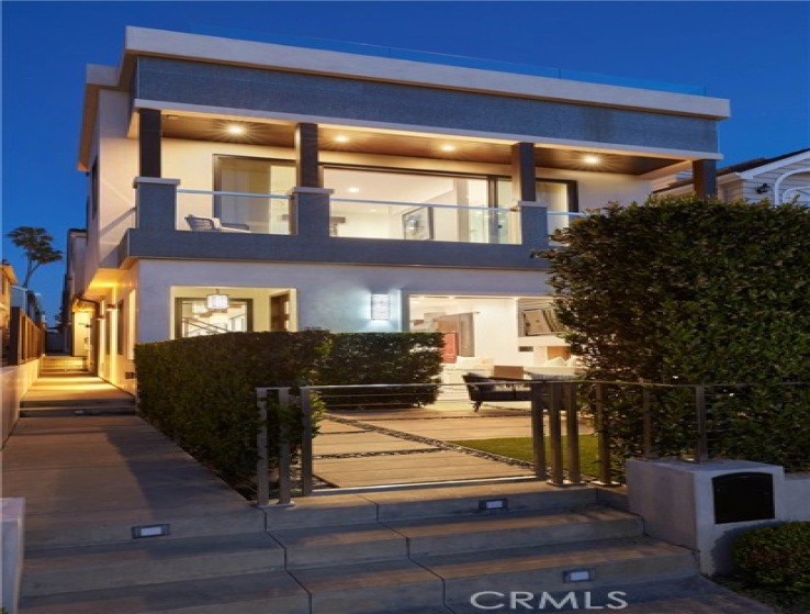 3 Bed Home for Sale in Corona del Mar, California