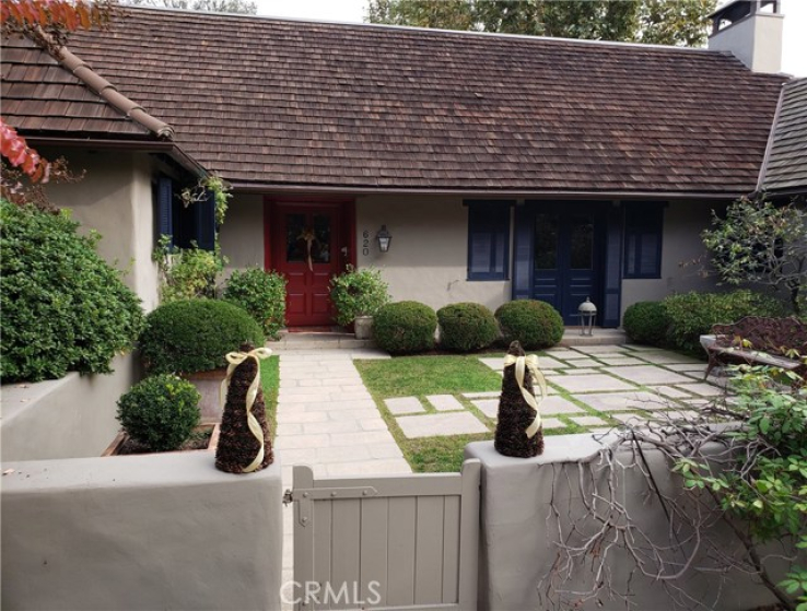 6 Bed Home for Sale in Pasadena, California