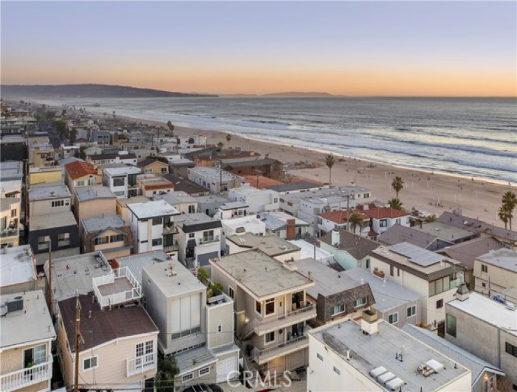 2 Bed Home to Rent in Manhattan Beach, California