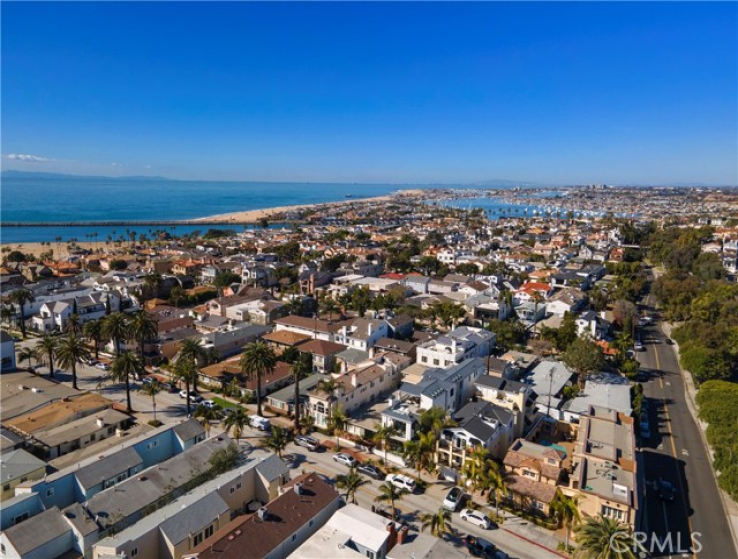 3 Bed Home for Sale in Corona del Mar, California