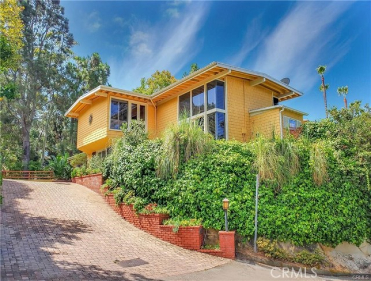 4 Bed Home for Sale in Laguna Beach, California