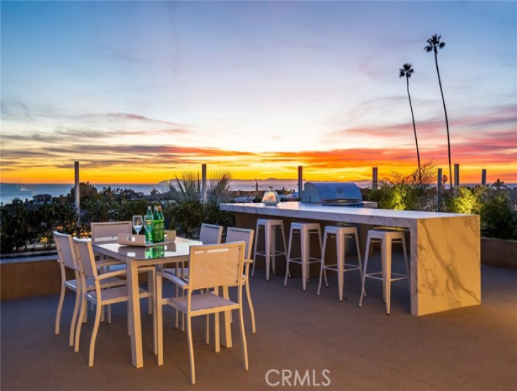 4 Bed Home for Sale in Corona del Mar, California