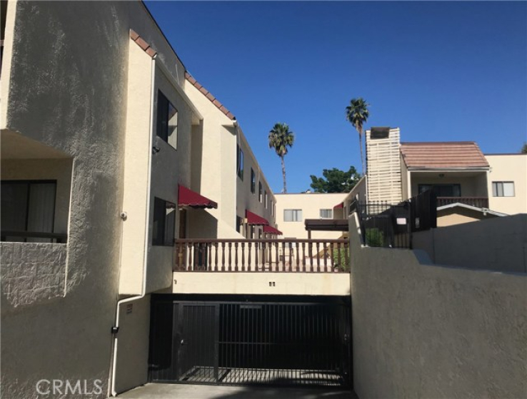 3 Bed Home to Rent in Pasadena, California