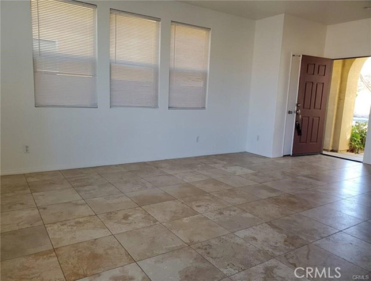 4 Bed Home to Rent in Perris, California