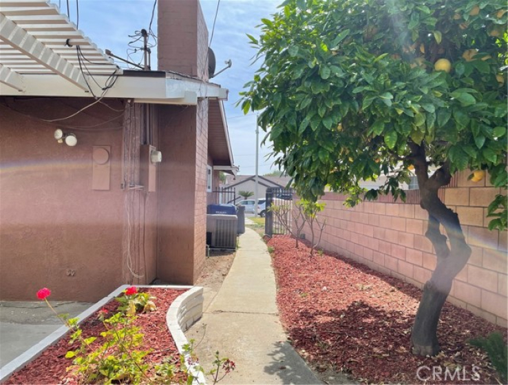 3 Bed Home to Rent in La Mirada, California