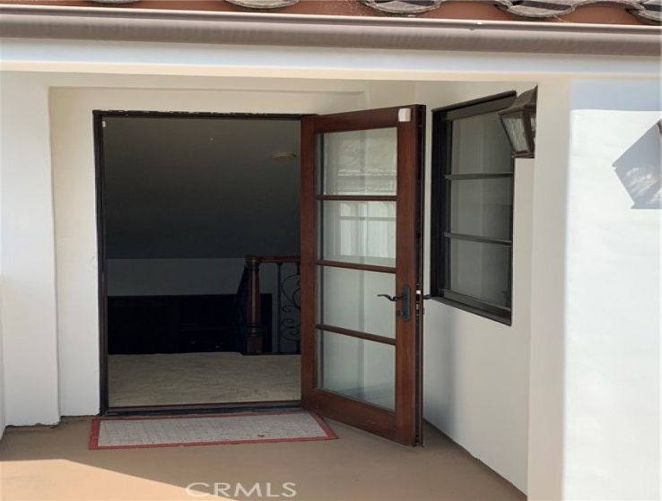 2 Bed Home to Rent in Corona del Mar, California