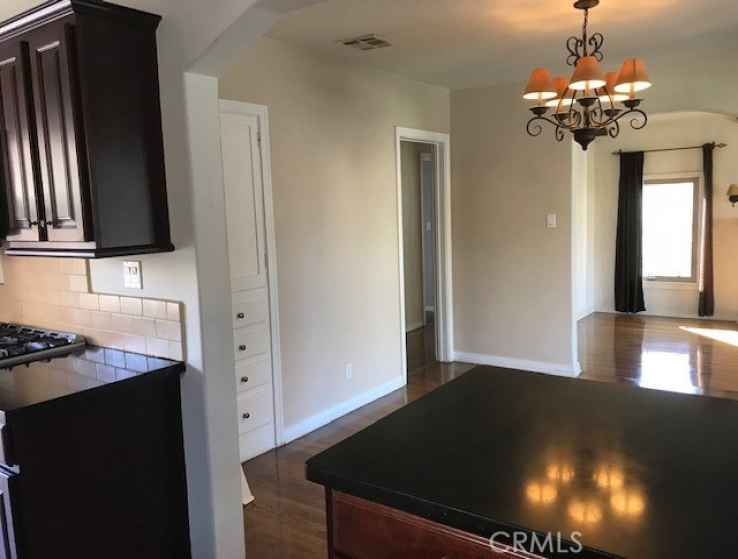 3 Bed Home to Rent in Glendale, California