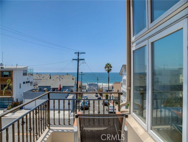 3 Bed Home for Sale in Manhattan Beach, California