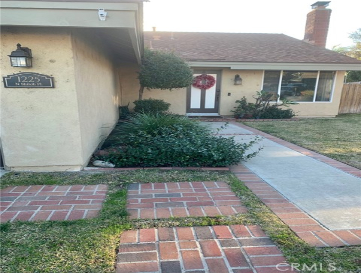 3 Bed Home to Rent in Anaheim Hills, California