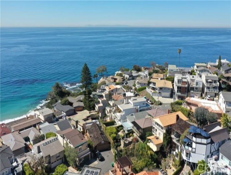 2 Bed Home for Sale in Laguna Beach, California