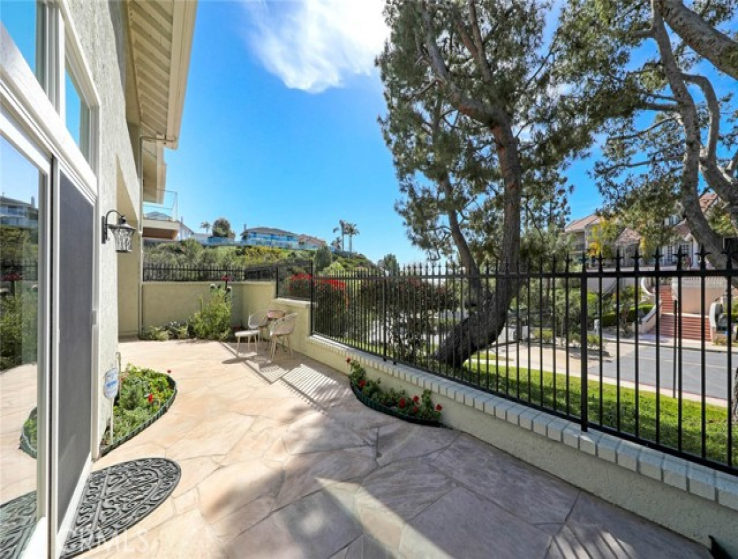 4 Bed Home for Sale in Newport Beach, California