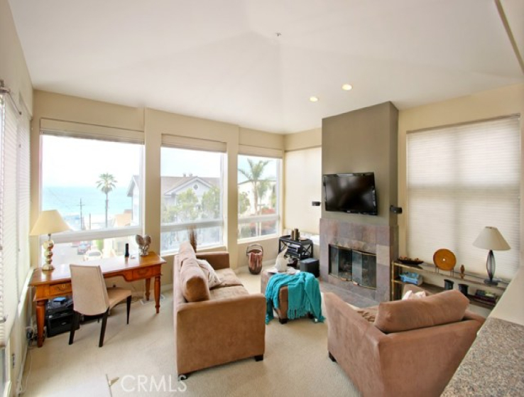 3 Bed Home for Sale in Manhattan Beach, California