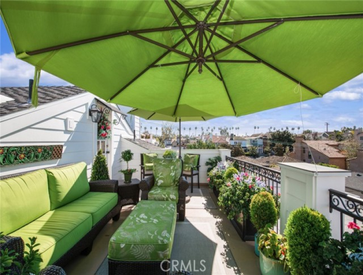 3 Bed Home for Sale in Corona del Mar, California