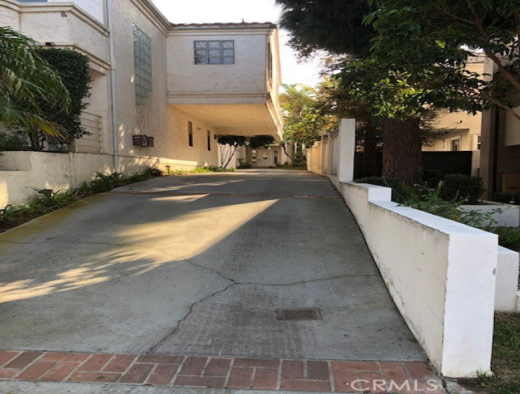 3 Bed Home to Rent in Redondo Beach, California