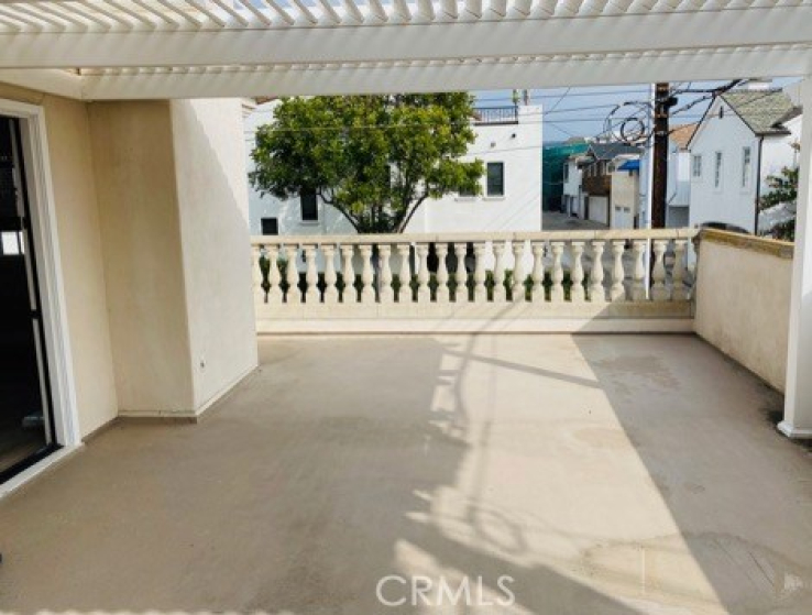 2 Bed Home to Rent in Corona del Mar, California