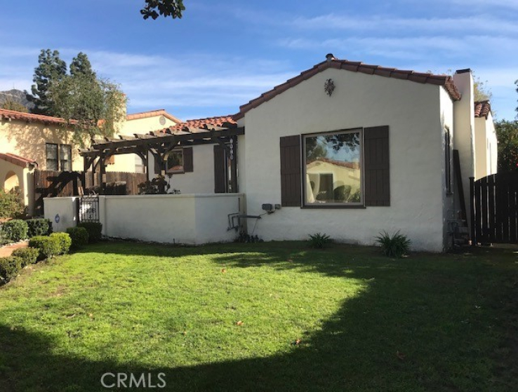 3 Bed Home to Rent in Glendale, California