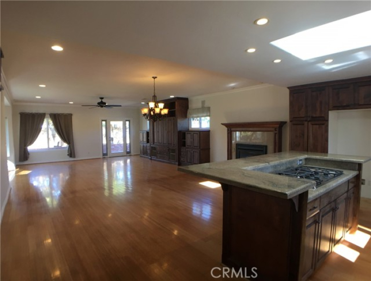 4 Bed Home to Rent in Huntington Beach, California