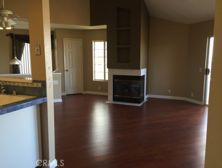 2 Bed Home to Rent in Anaheim Hills, California