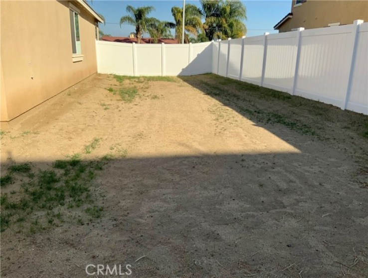 4 Bed Home to Rent in Perris, California