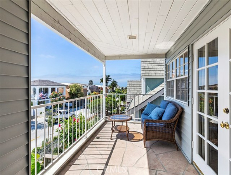 3 Bed Home to Rent in Corona del Mar, California