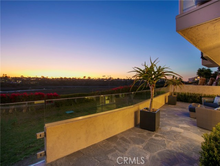 2 Bed Home for Sale in Newport Beach, California