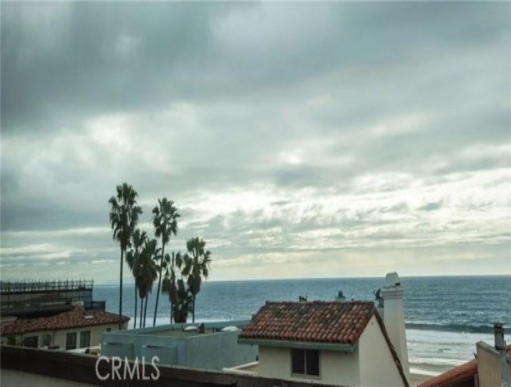 2 Bed Home for Sale in Manhattan Beach, California