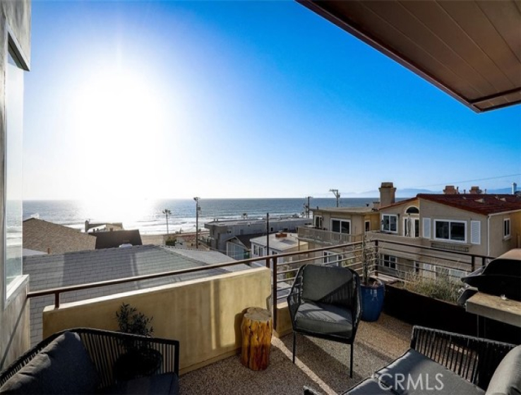 3 Bed Home for Sale in Manhattan Beach, California