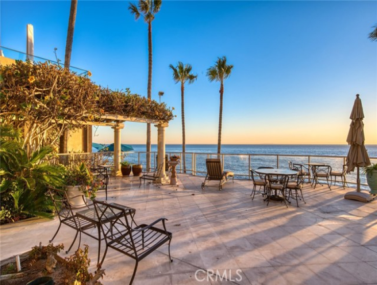 6 Bed Home for Sale in Laguna Beach, California