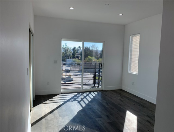 3 Bed Home to Rent in North Hollywood, California