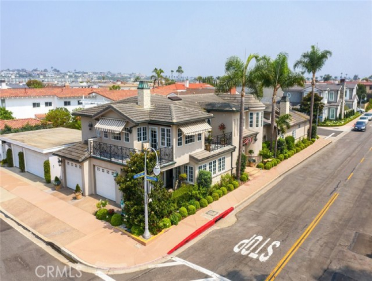 5 Bed Home for Sale in Newport Beach, California