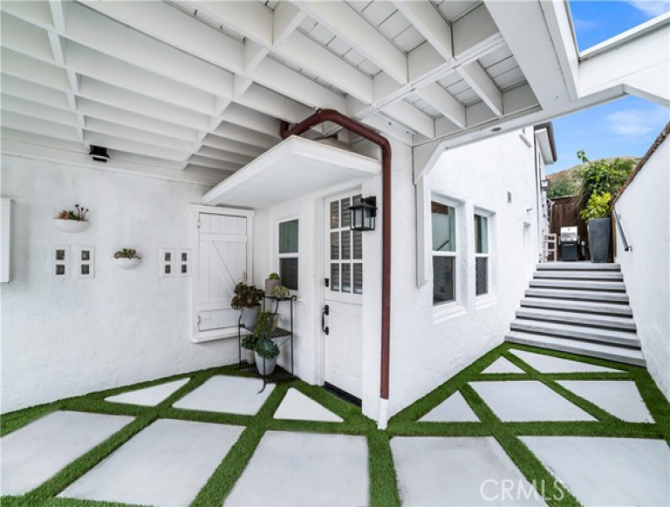 4 Bed Home for Sale in Laguna Beach, California