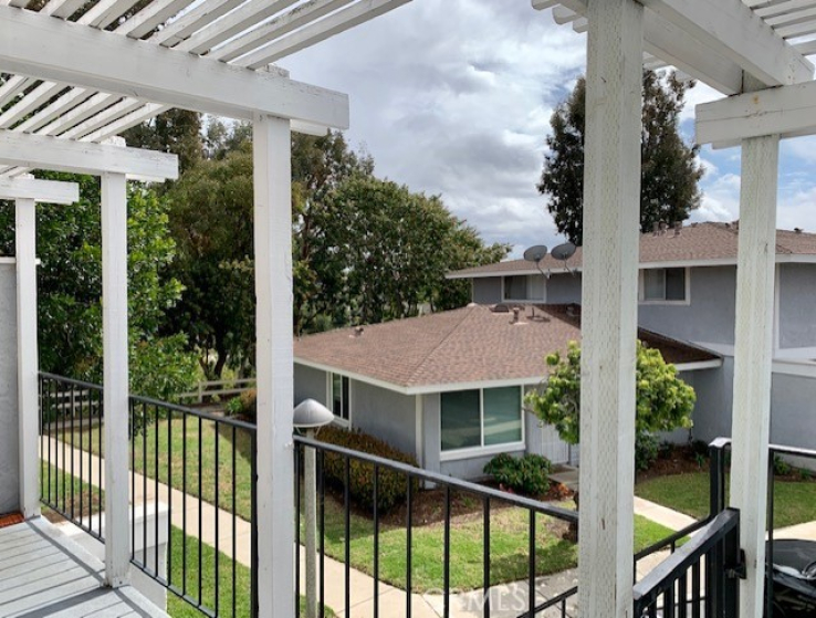 2 Bed Home to Rent in Mission Viejo, California