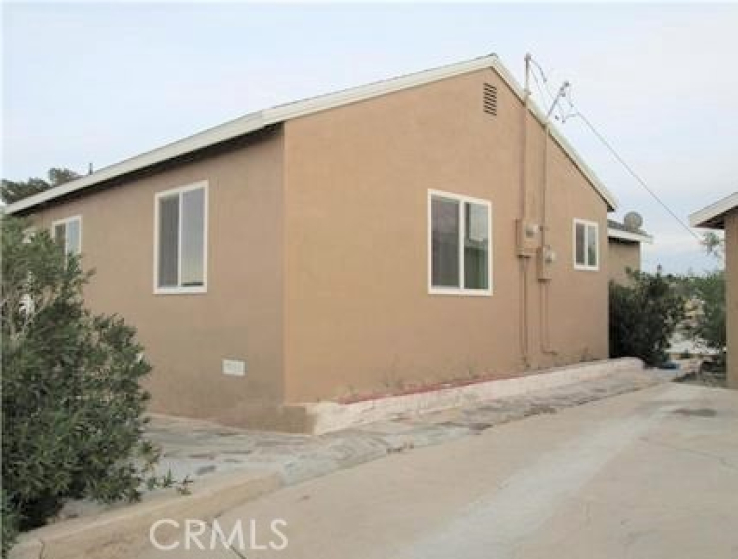 1 Bed Home to Rent in Barstow, California