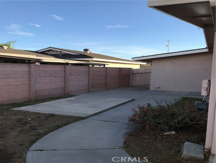 3 Bed Home to Rent in Covina, California